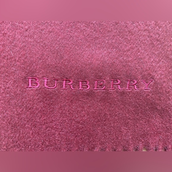 The Burberry Cashmere Scarf - Picture 2 of 3